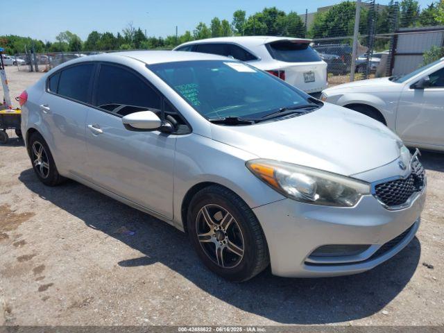  Salvage Kia Forte