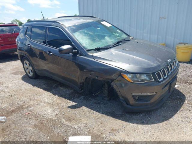  Salvage Jeep Compass