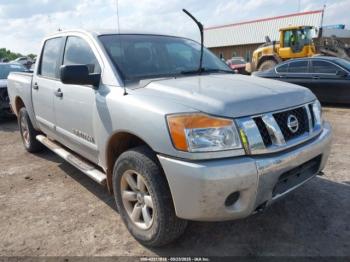  Salvage Nissan Titan