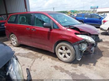  Salvage Toyota Sienna
