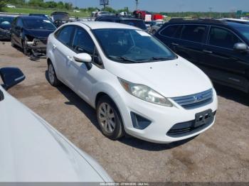  Salvage Ford Fiesta