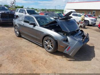  Salvage Ford Mustang