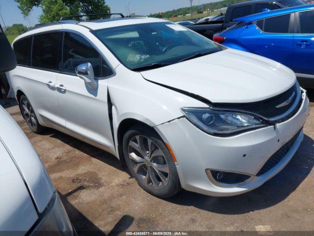  Salvage Chrysler Pacifica