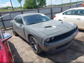  Salvage Dodge Challenger