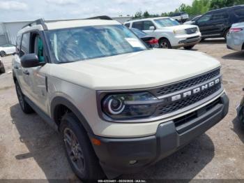  Salvage Ford Bronco