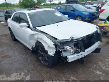  Salvage Chrysler 300