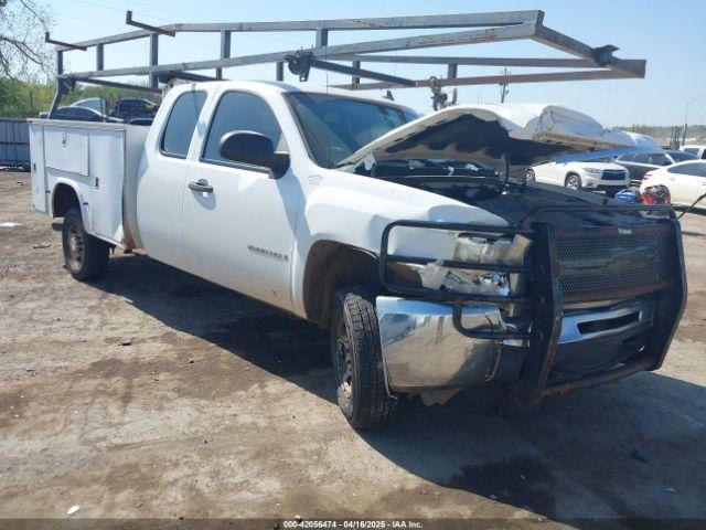  Salvage Chevrolet Silverado 2500