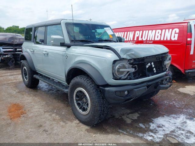  Salvage Ford Bronco