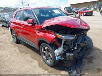  Salvage Hyundai VENUE