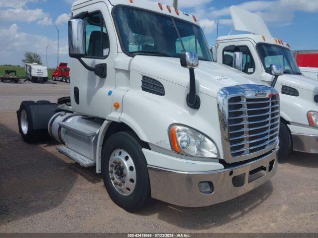  Salvage Freightliner Cascadia 113