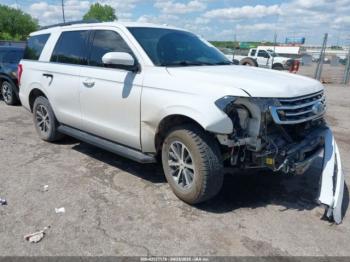  Salvage Ford Expedition