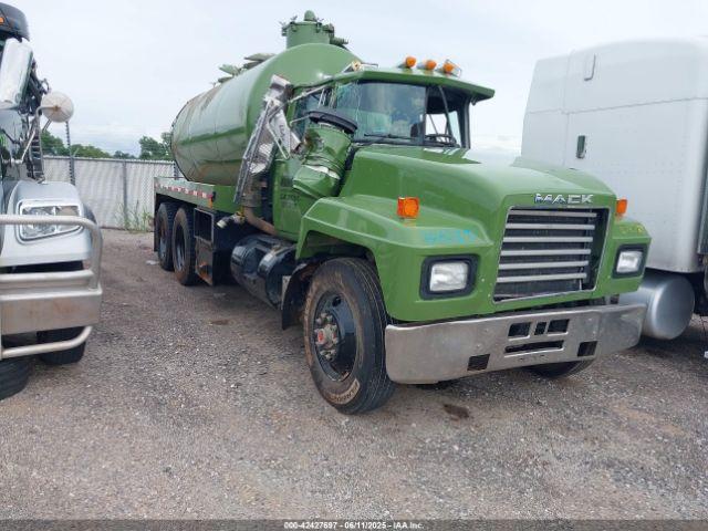  Salvage Mack 600