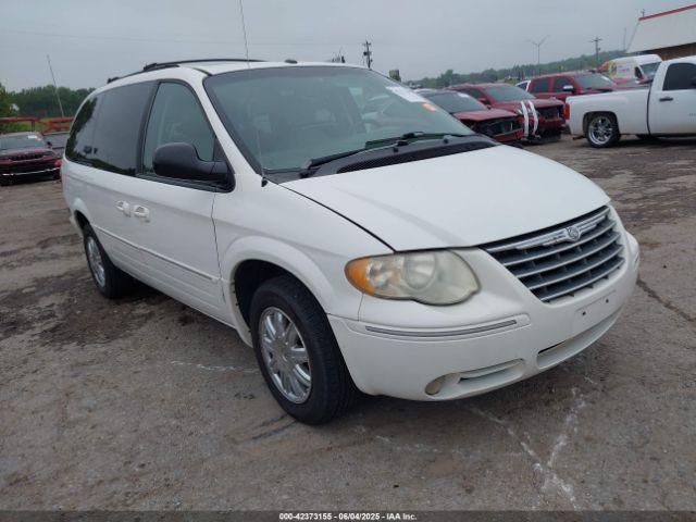  Salvage Chrysler Town & Country