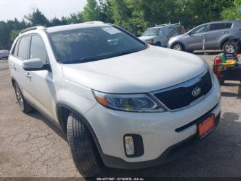  Salvage Kia Sorento