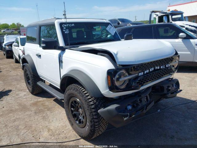  Salvage Ford Bronco