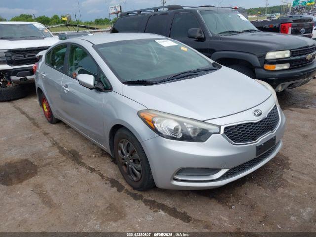  Salvage Kia Forte