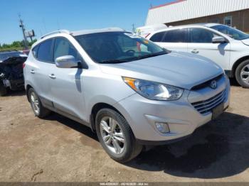  Salvage Hyundai TUCSON