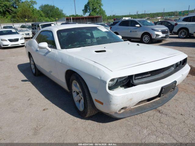  Salvage Dodge Challenger