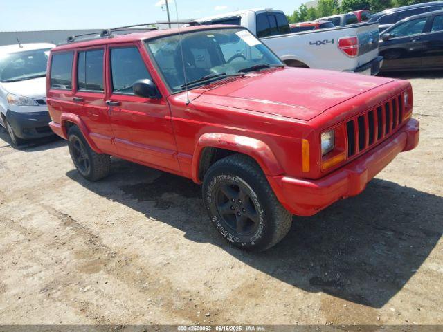  Salvage Jeep Cherokee