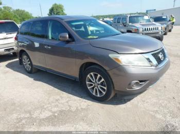  Salvage Nissan Pathfinder