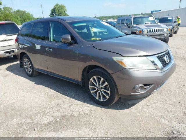  Salvage Nissan Pathfinder