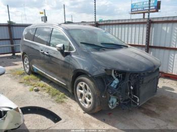  Salvage Chrysler Pacifica