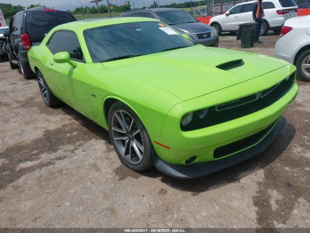  Salvage Dodge Challenger