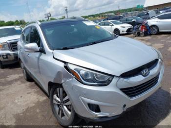  Salvage Hyundai TUCSON