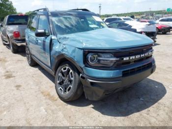  Salvage Ford Bronco