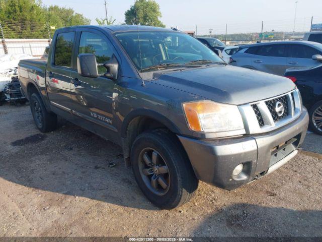  Salvage Nissan Titan