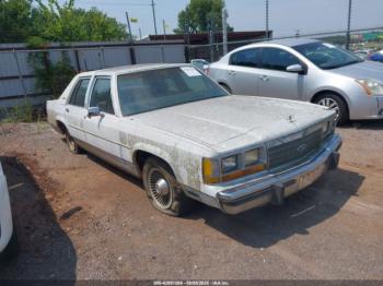  Salvage Ford Crown Victoria