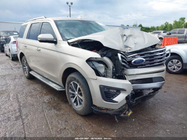  Salvage Ford Expedition