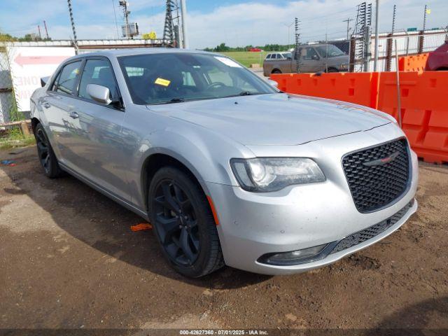  Salvage Chrysler 300