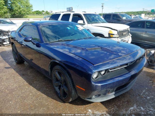  Salvage Dodge Challenger