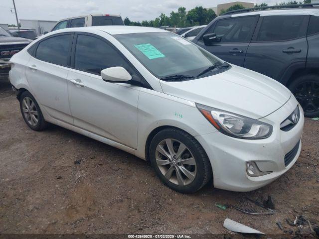  Salvage Hyundai ACCENT