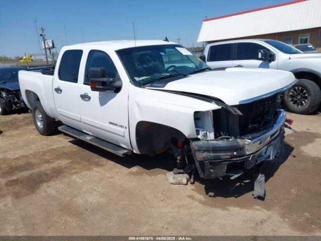  Salvage Chevrolet Silverado 2500