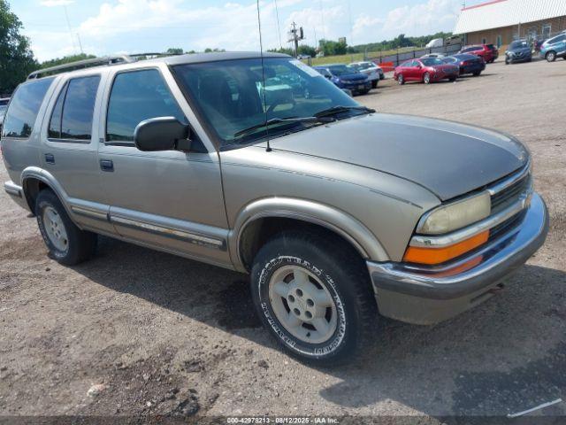  Salvage Chevrolet Blazer