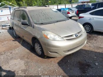  Salvage Toyota Sienna