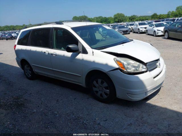  Salvage Toyota Sienna