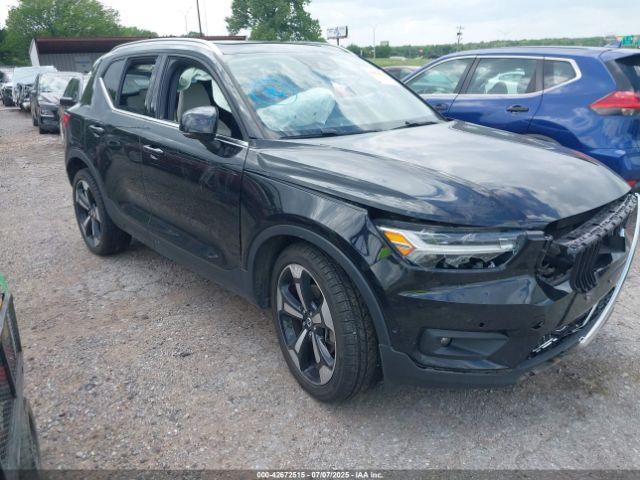  Salvage Volvo XC40
