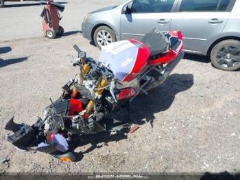  Salvage Aprilia Rsv