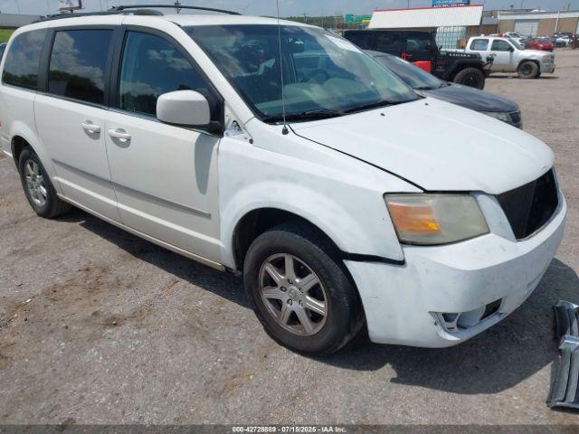  Salvage Chrysler Town & Country