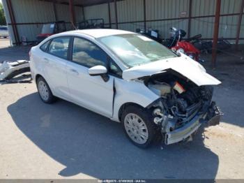  Salvage Ford Fiesta