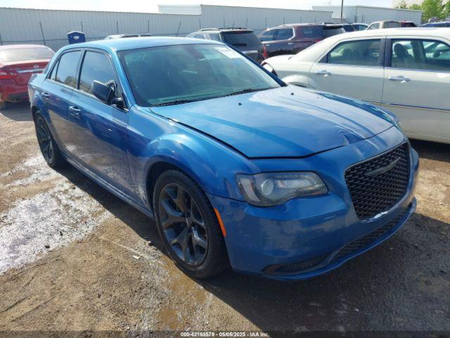  Salvage Chrysler 300