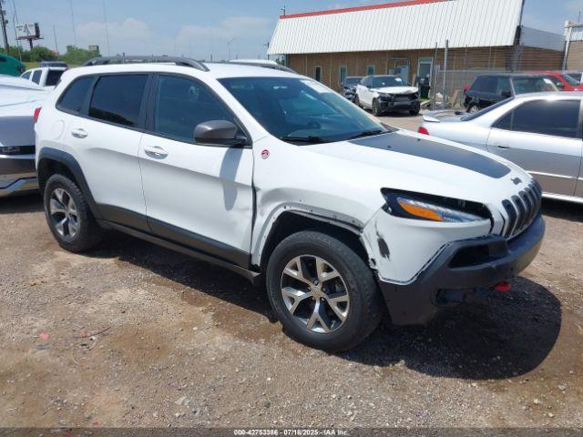  Salvage Jeep Cherokee