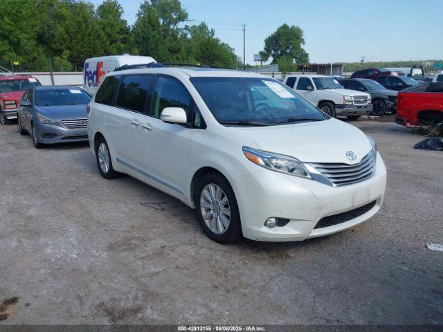  Salvage Toyota Sienna