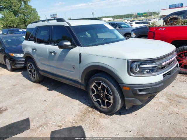  Salvage Ford Bronco