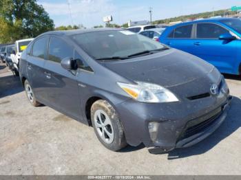  Salvage Toyota Prius