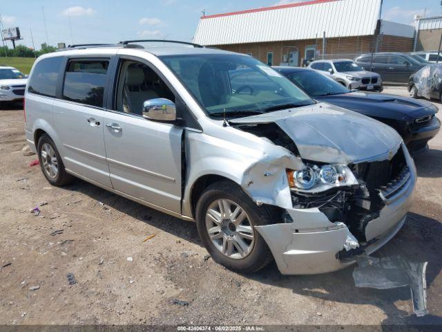  Salvage Chrysler Town & Country