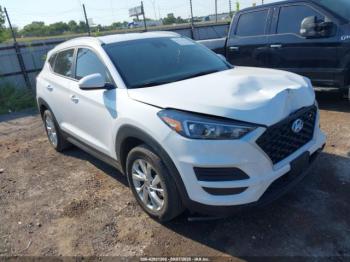  Salvage Hyundai TUCSON